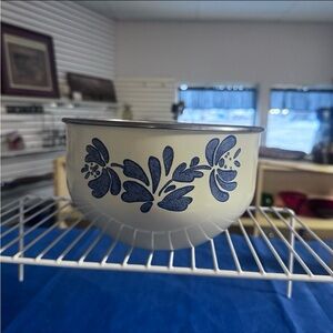 Vintage Pfaltzgraff Yorktowne Enamel-on-steel Metal Mixing Bowl